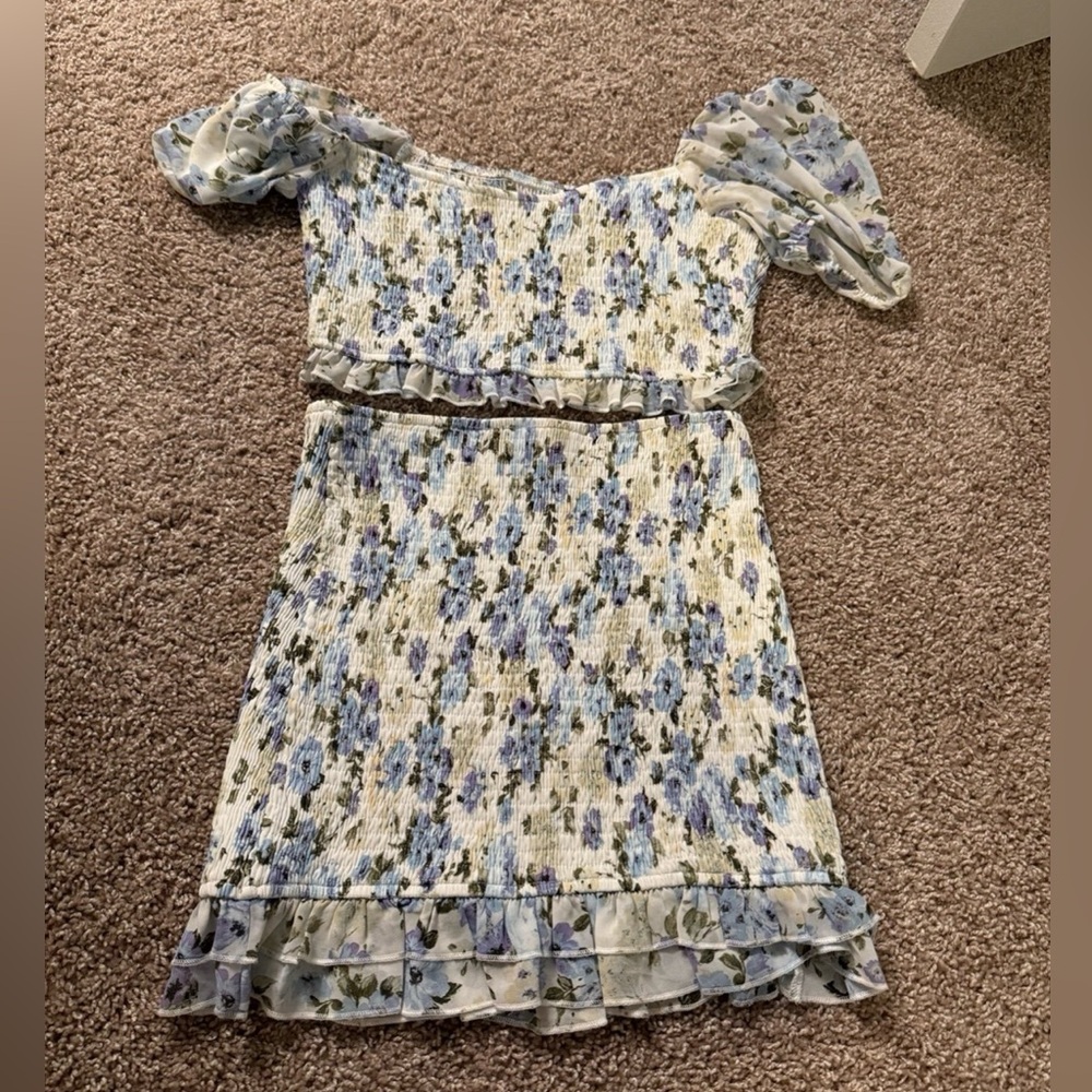 Skirt + crop top matching set